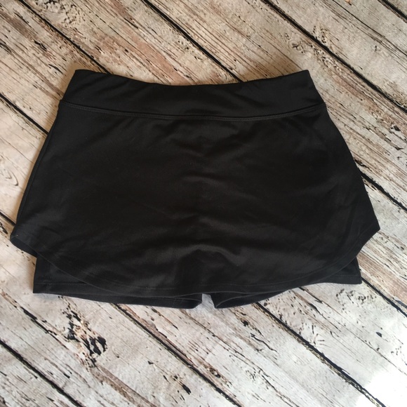 SEE NEW LISTING! - Picture 2 of 2